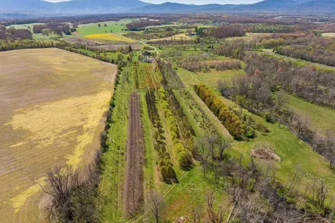 514 Lipscomb Road Stuarts Draft VA 24477