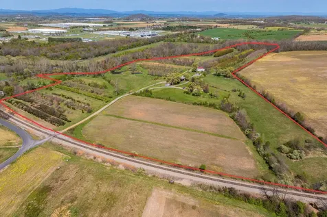514 Lipscomb Road Stuarts Draft VA 24477