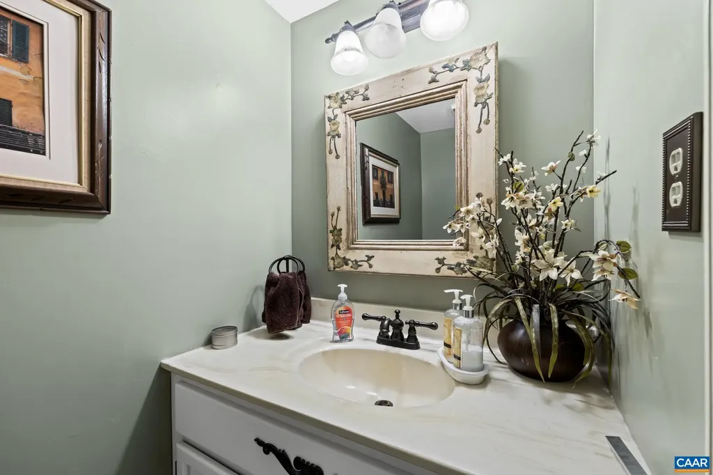 1817 Hearthglow Lane Charlottesville VA 22901