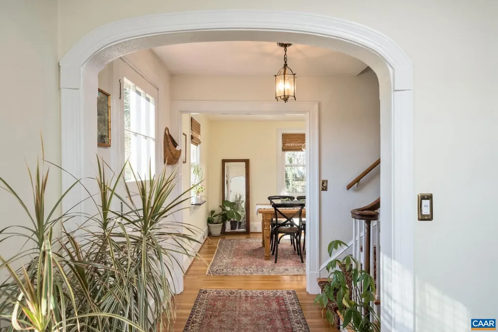 602 Main Street N Gordonsville VA 22942