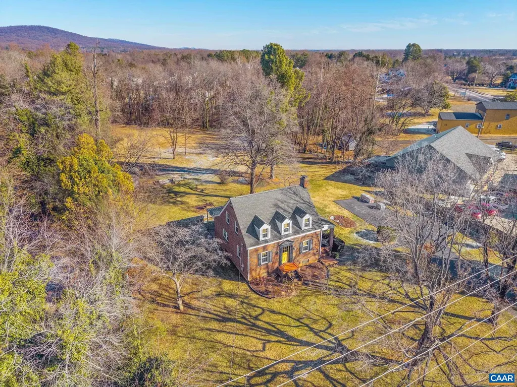 602 Main Street N Gordonsville VA 22942