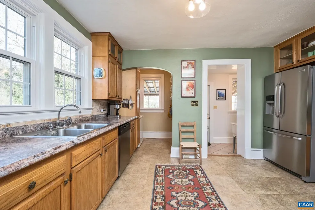 602 Main Street N Gordonsville VA 22942