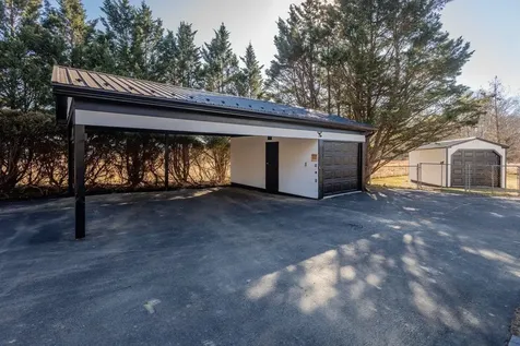 4634 Shen Lake Drive Rockingham VA 22801