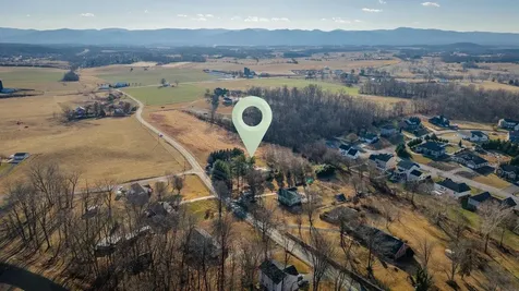 4634 Shen Lake Drive Rockingham VA 22801