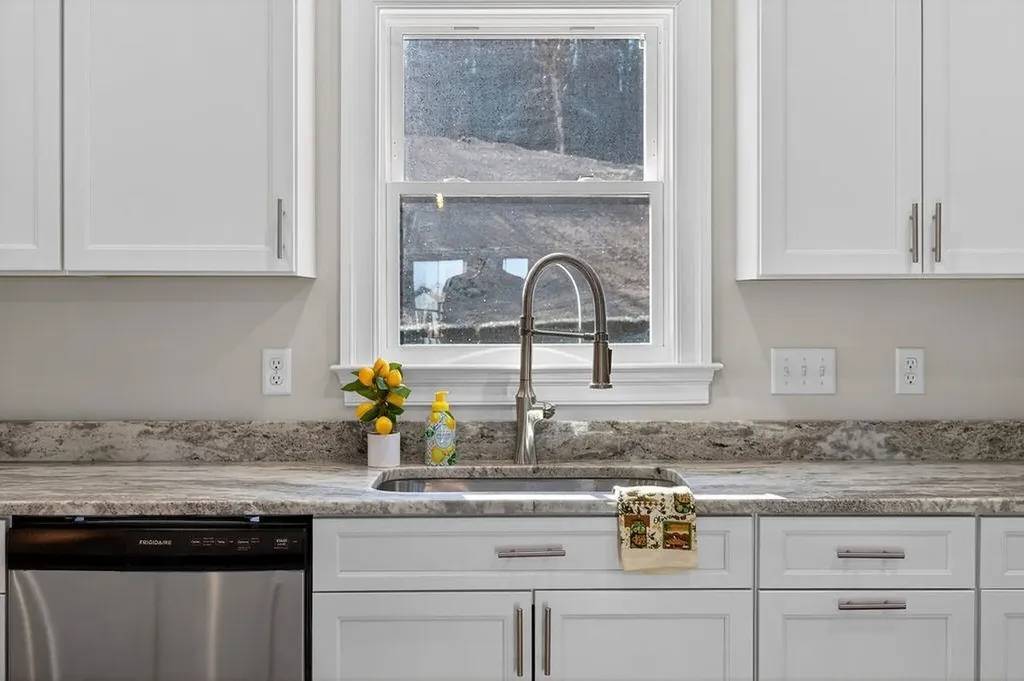 5 Rolling Oaks Drive Fishersville VA 22939