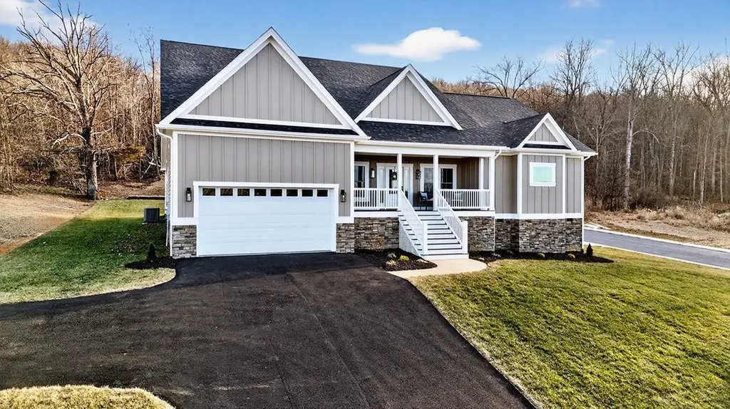 5 Rolling Oaks Drive Fishersville VA 22939