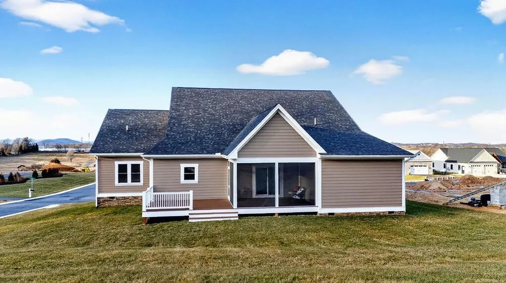 5 Rolling Oaks Drive Fishersville VA 22939