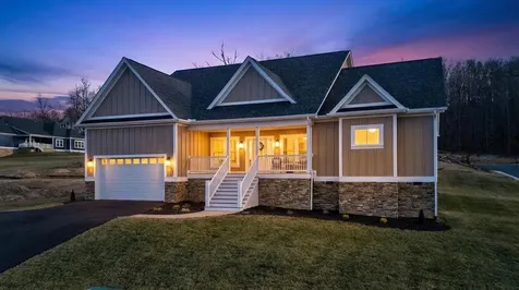 5 Rolling Oaks Drive Fishersville VA 22939