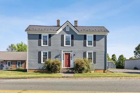 35 Tinkling Spring Road Fishersville VA 22939