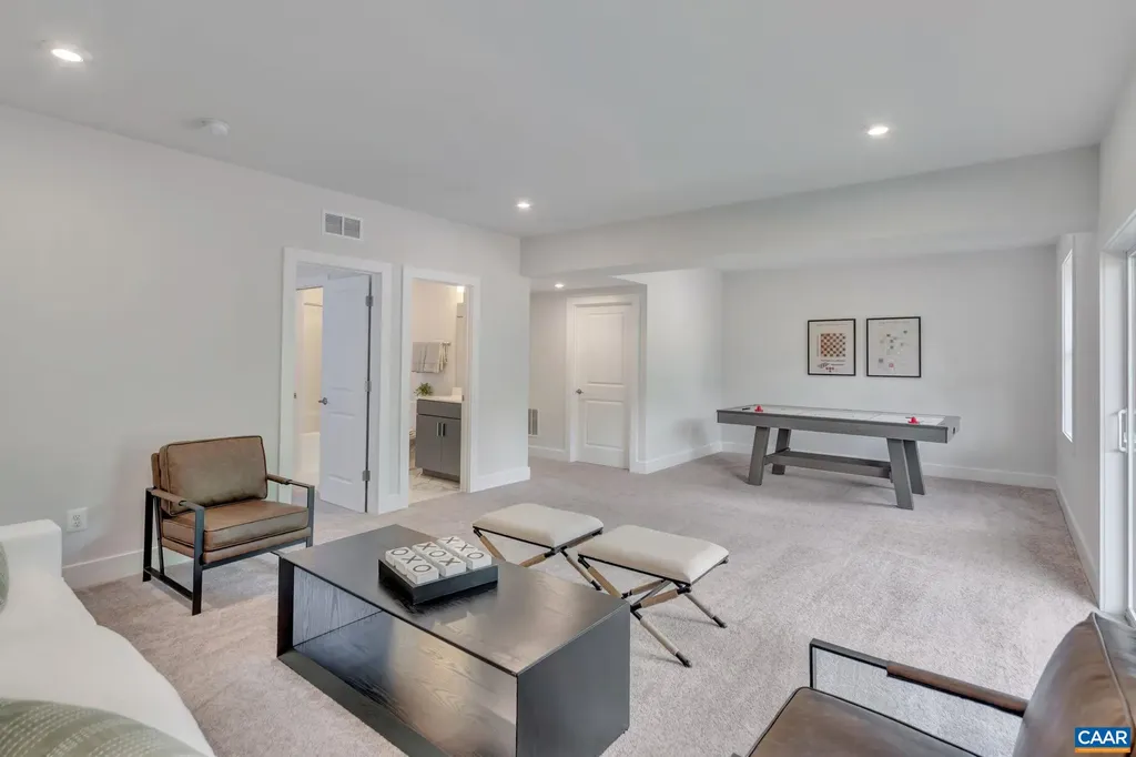 48 Wardell Crest Charlottesville VA 22902