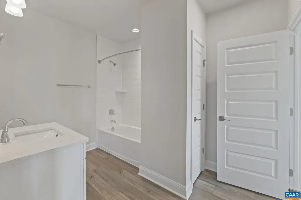 4B-439 Belvedere Boulevard Charlottesville VA 22901