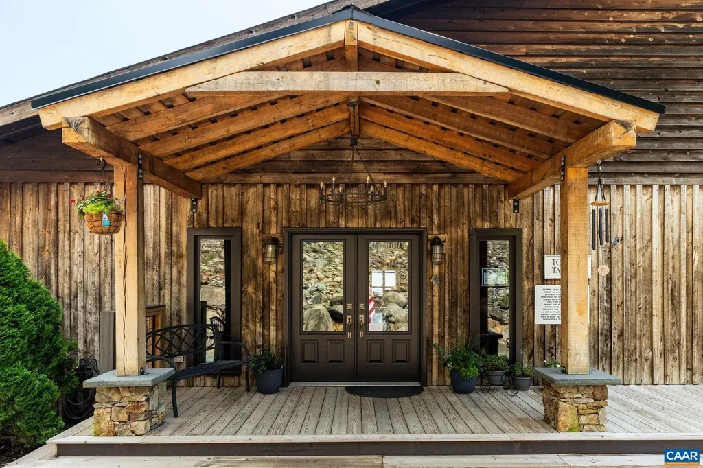 1376A Wyatt Mountain Road Dyke VA 22935