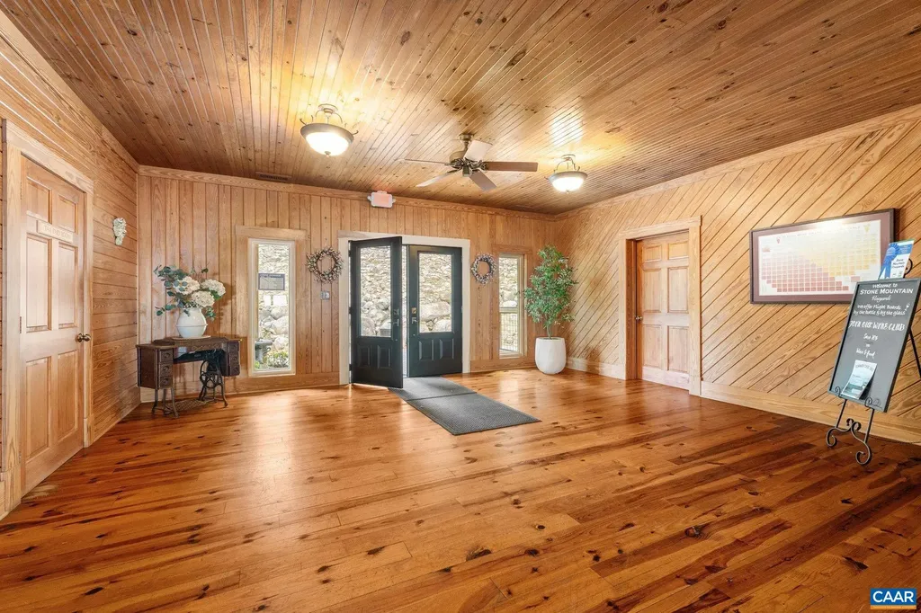 1376A Wyatt Mountain Road Dyke VA 22935