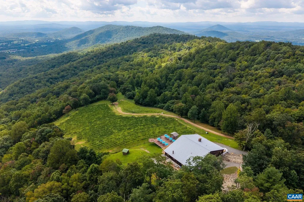 1376A Wyatt Mountain Road Dyke VA 22935