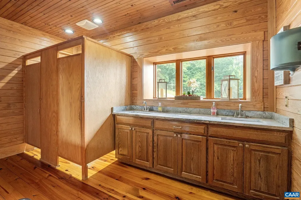 1376A Wyatt Mountain Road Dyke VA 22935