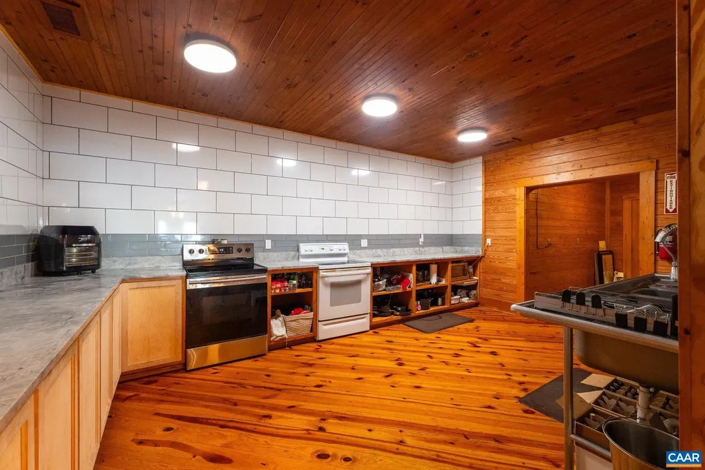 1376A Wyatt Mountain Road Dyke VA 22935