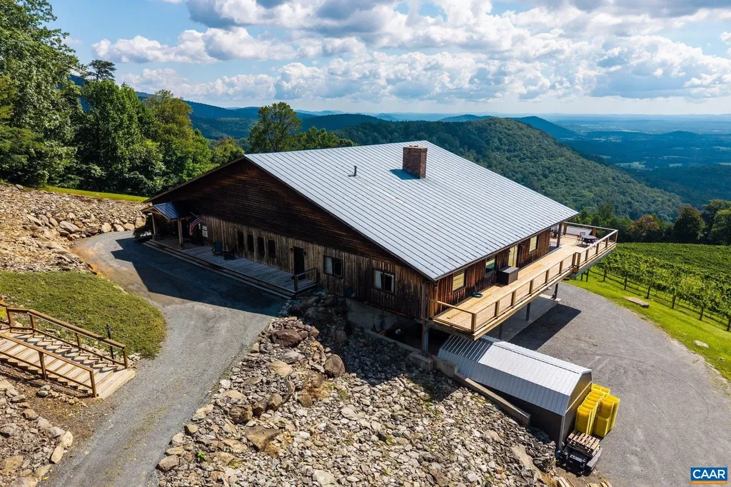 1376A Wyatt Mountain Road Dyke VA 22935