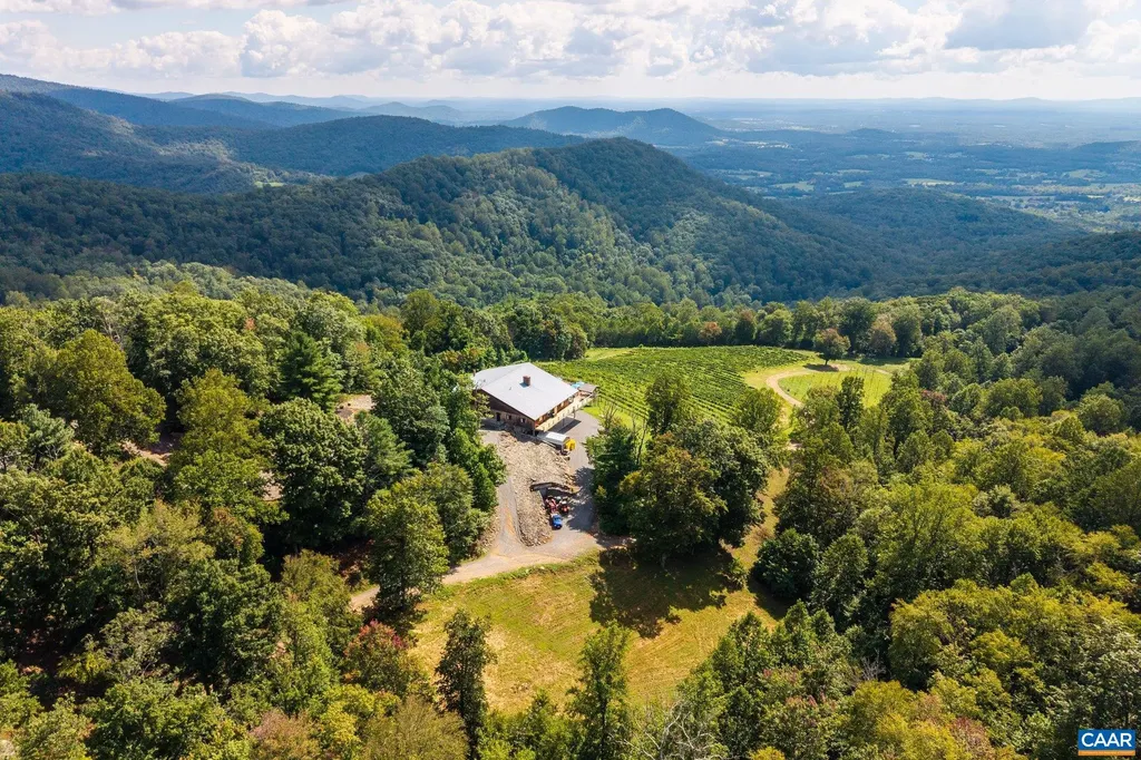 1376A Wyatt Mountain Road Dyke VA 22935