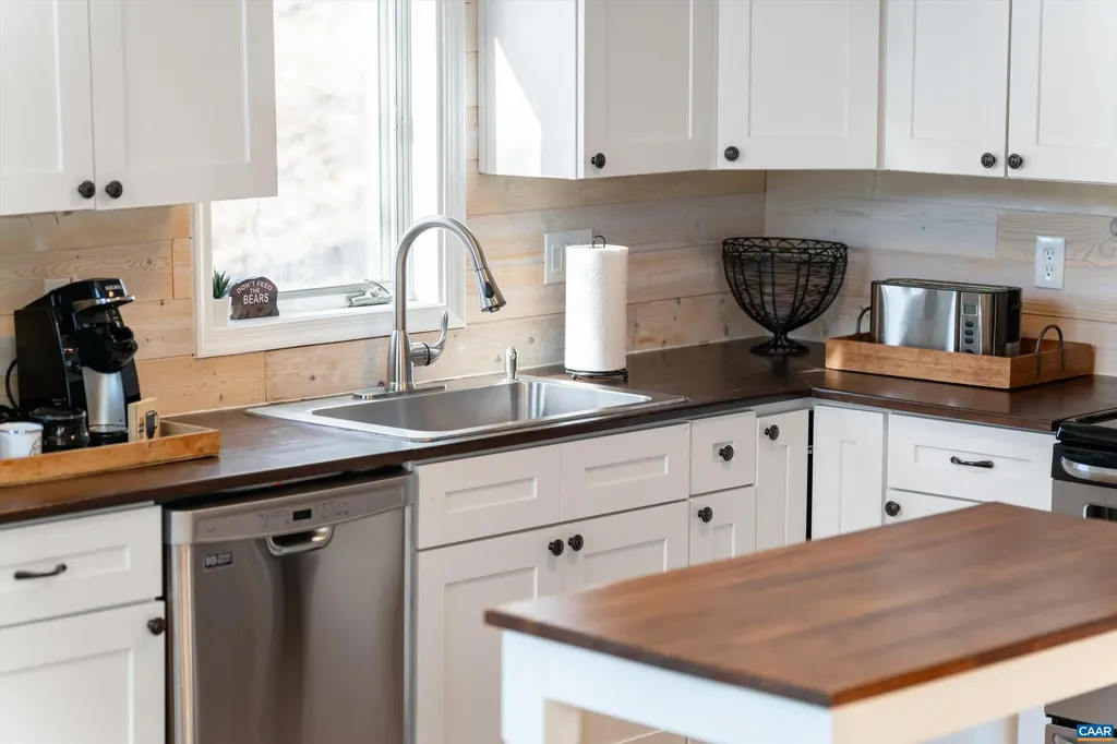 138 Oak Lane Wintergreen Resort VA 22967