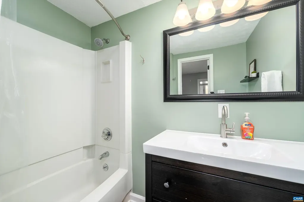 138 Oak Lane Wintergreen Resort VA 22967