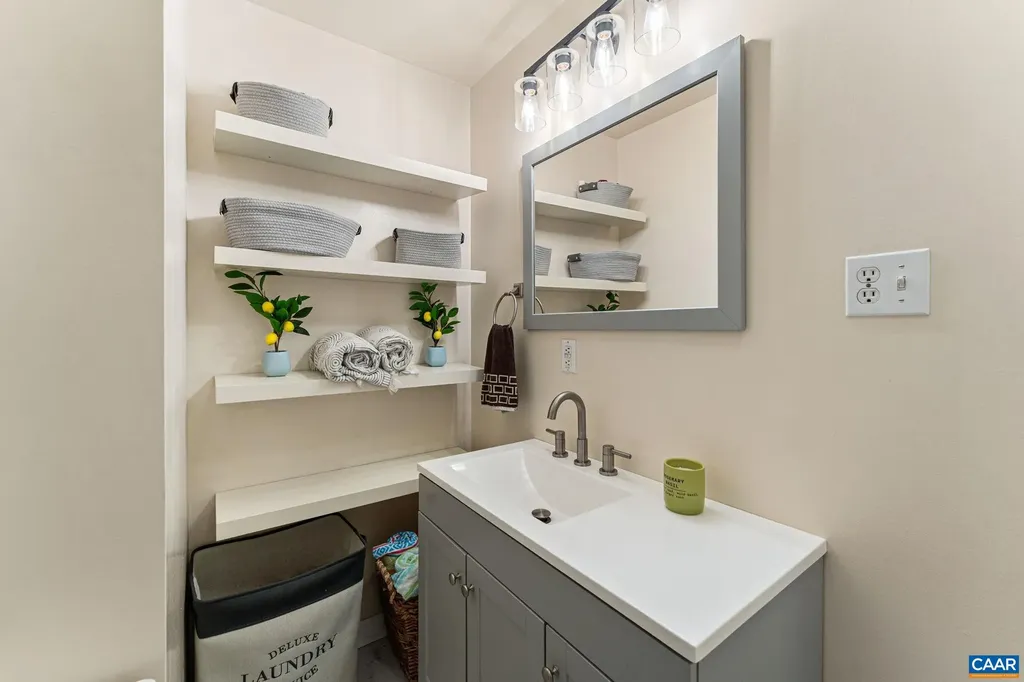 2225 Williamsburg Road Charlottesville VA 22901