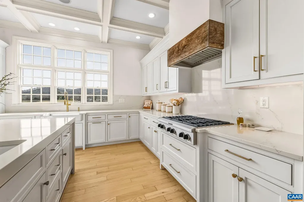 585 Ragged Mountain Drive Charlottesville VA 22903