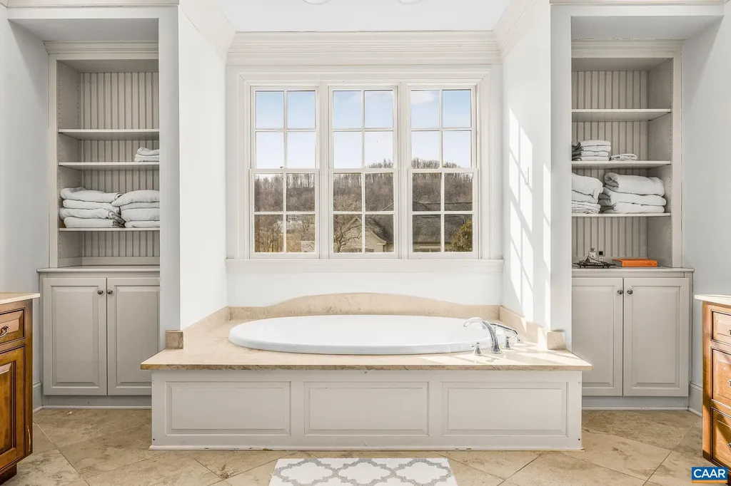 585 Ragged Mountain Drive Charlottesville VA 22903