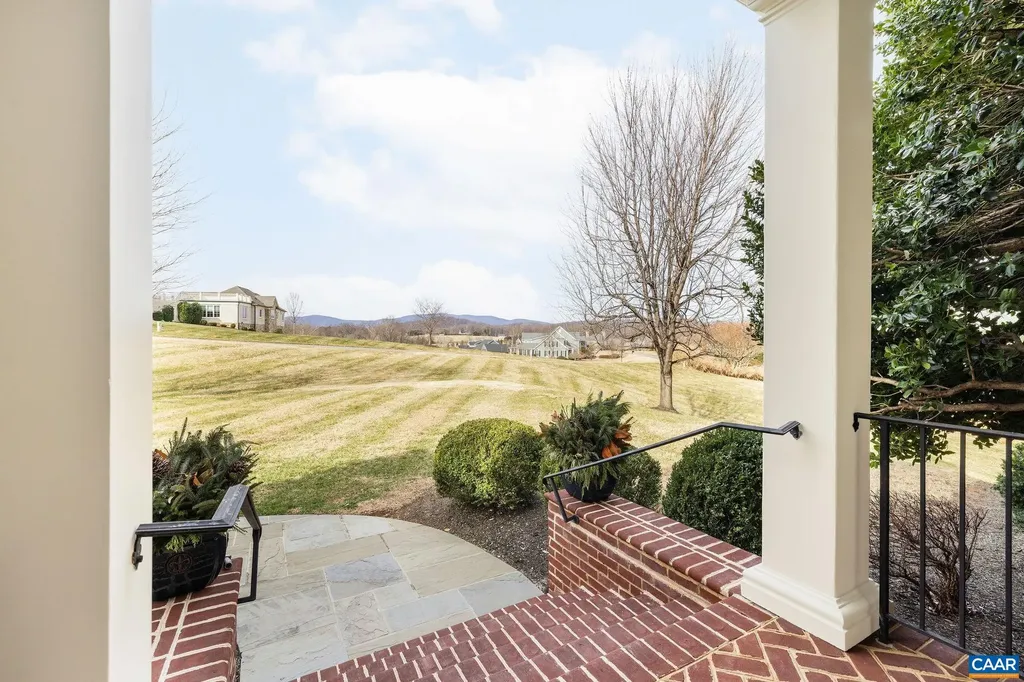 585 Ragged Mountain Drive Charlottesville VA 22903