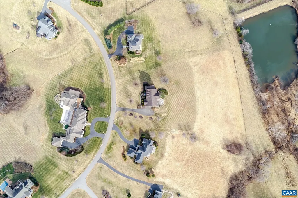 585 Ragged Mountain Drive Charlottesville VA 22903