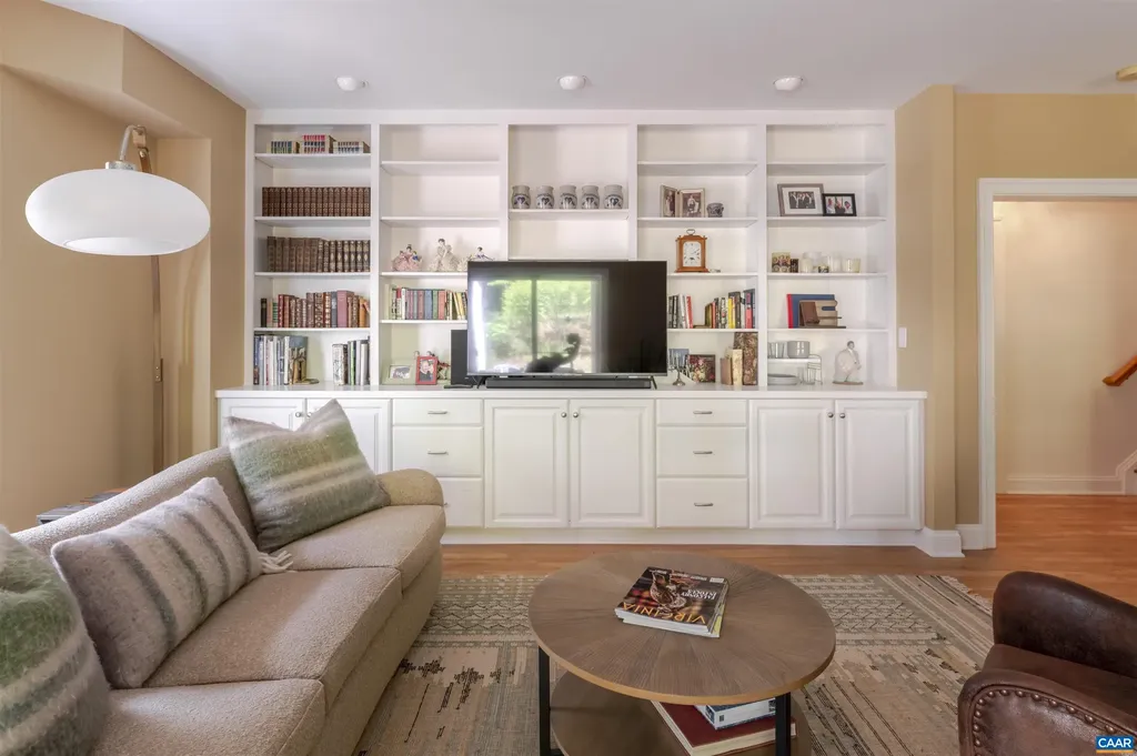 4275 Redwood Lane Earlysville VA 22936