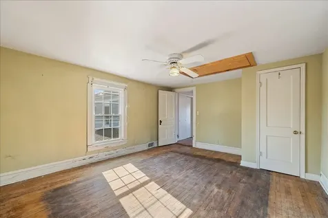 35 Tinkling Spring Road Fishersville VA 22939