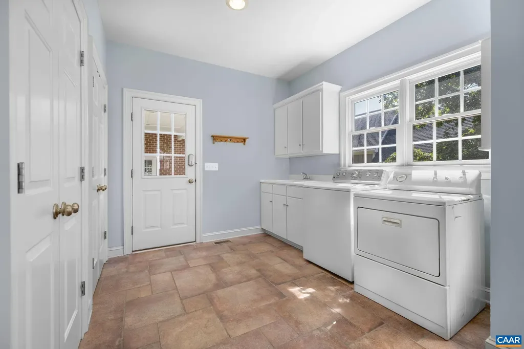 2420 Pendower Lane Keswick VA 22947