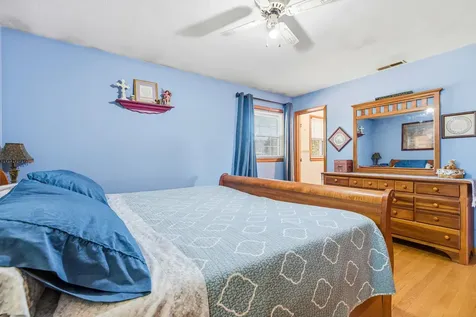 808 11th Street Grottoes VA 24441