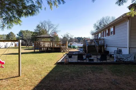 808 11th Street Grottoes VA 24441