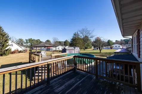 808 11th Street Grottoes VA 24441