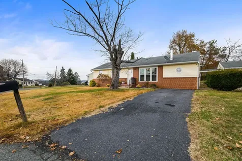 815 Rutherford Street Staunton VA 24401