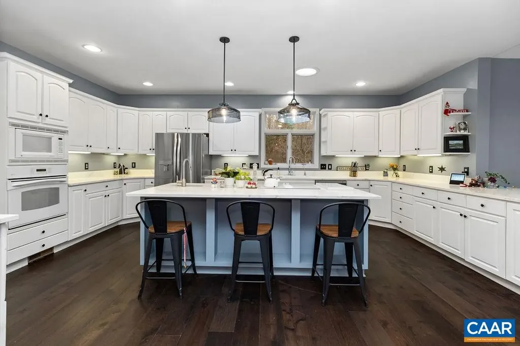 423 Foothills Drive Nellysford VA 22958