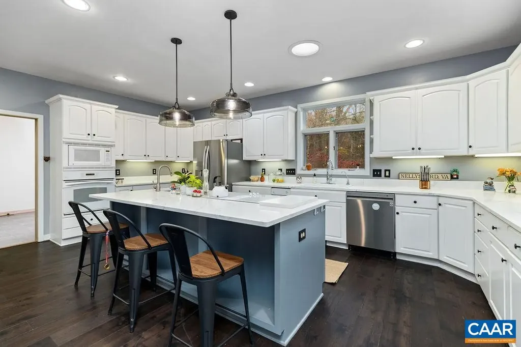 423 Foothills Drive Nellysford VA 22958