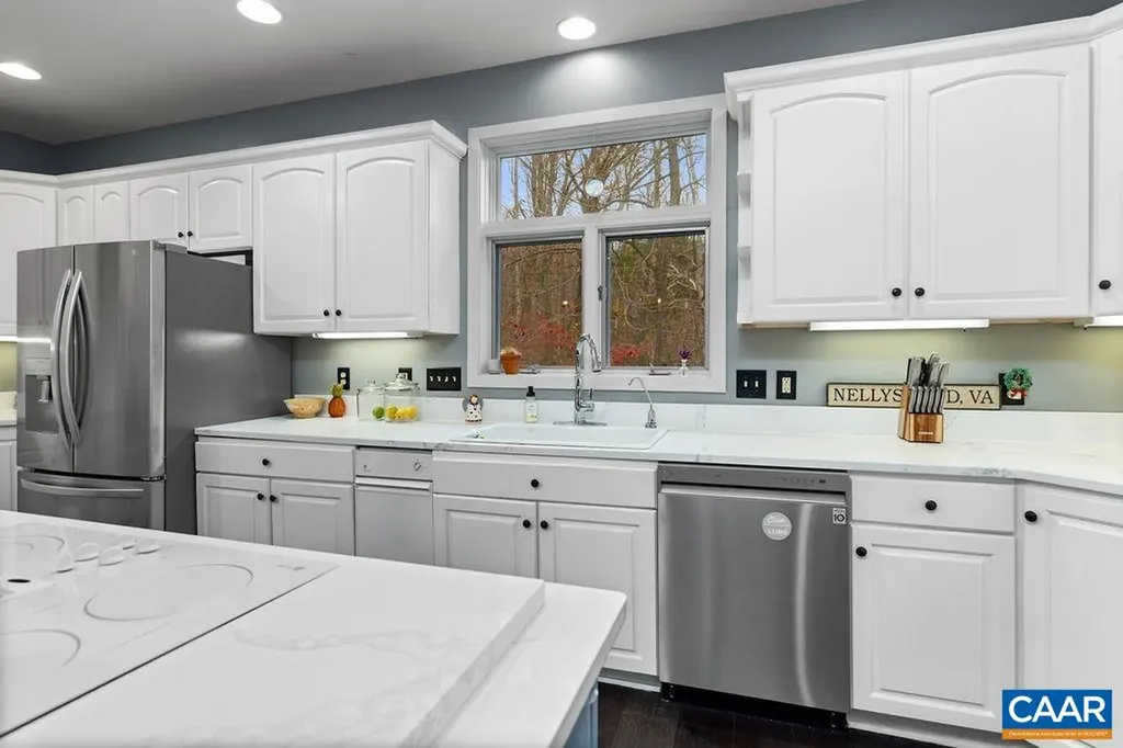 423 Foothills Drive Nellysford VA 22958