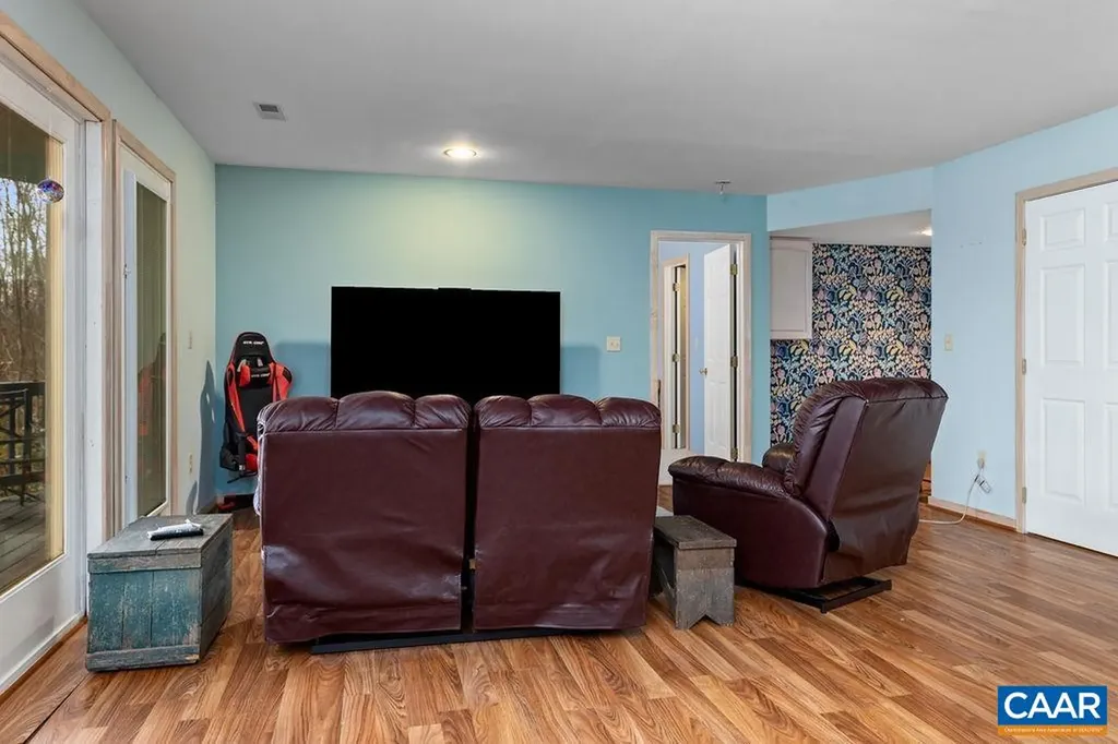 423 Foothills Drive Nellysford VA 22958