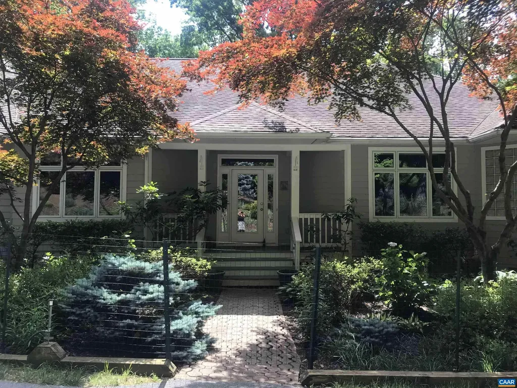 423 Foothills Drive Nellysford VA 22958