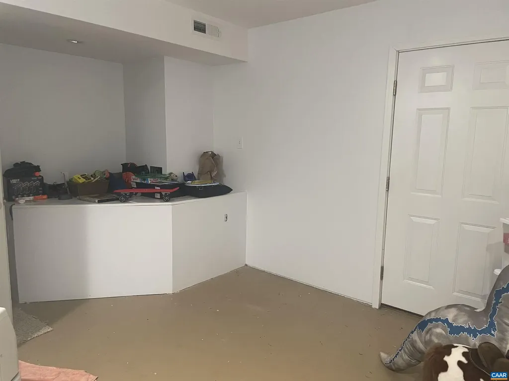 423 Foothills Drive Nellysford VA 22958