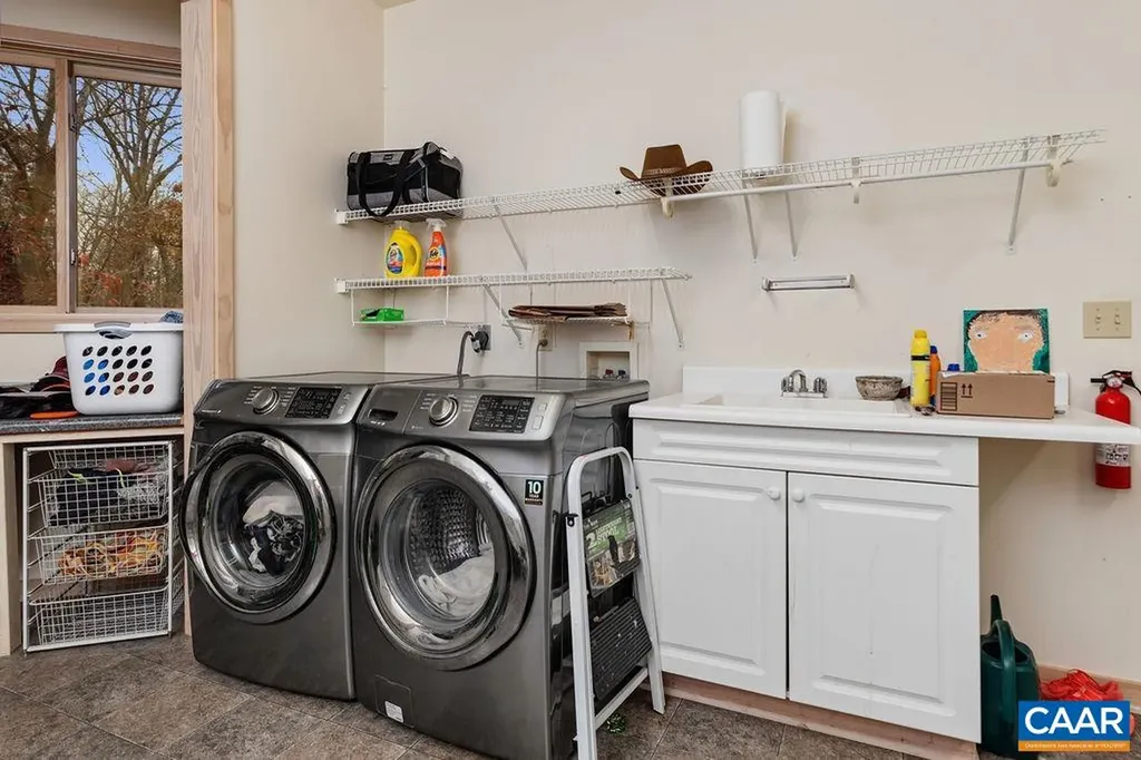 423 Foothills Drive Nellysford VA 22958