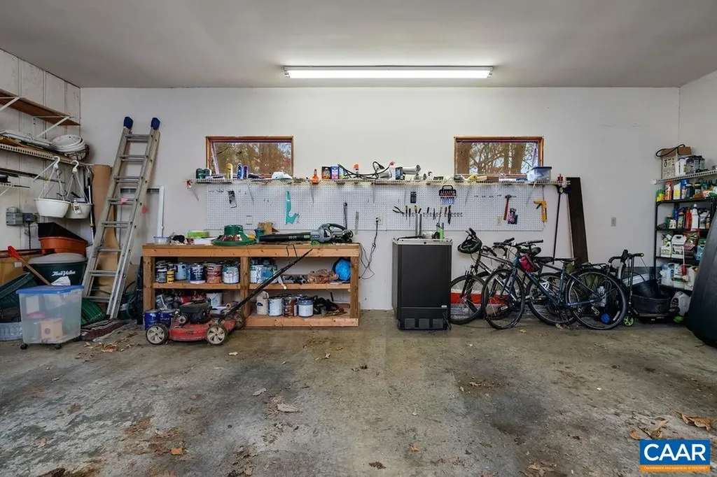 423 Foothills Drive Nellysford VA 22958