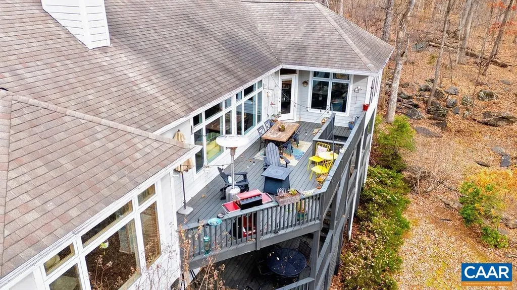 423 Foothills Drive Nellysford VA 22958