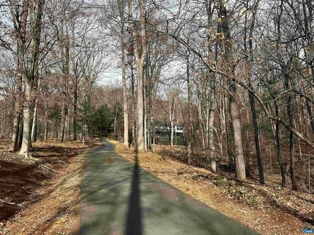 423 Foothills Drive Nellysford VA 22958