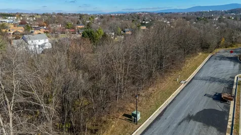 2122 Willow Hill Drive Harrisonburg VA 22801