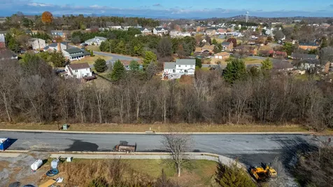 2122 Willow Hill Drive Harrisonburg VA 22801