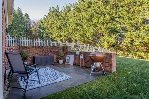 3750 Davis Road Penn Laird VA 22846
