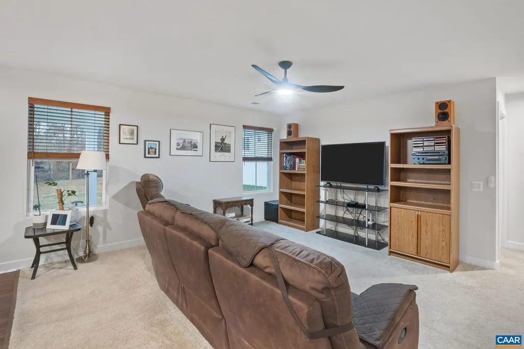 153 Park Drive Palmyra VA 22963